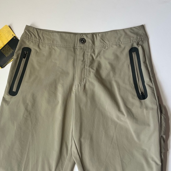 Cabela’s women’s Triune pants size 6 - Picture 2 of 10
